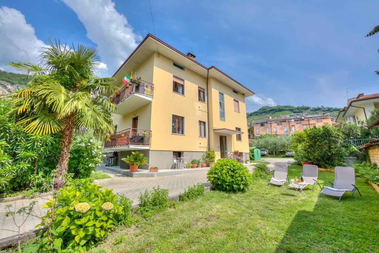 The Bon'Ora Apartment - Happy Rentals Рива-дель-Гарда Экстерьер фото